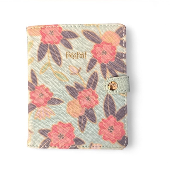 Source Unknown Accessories - PASSPORT floral faux leather passport holder. Snap closure